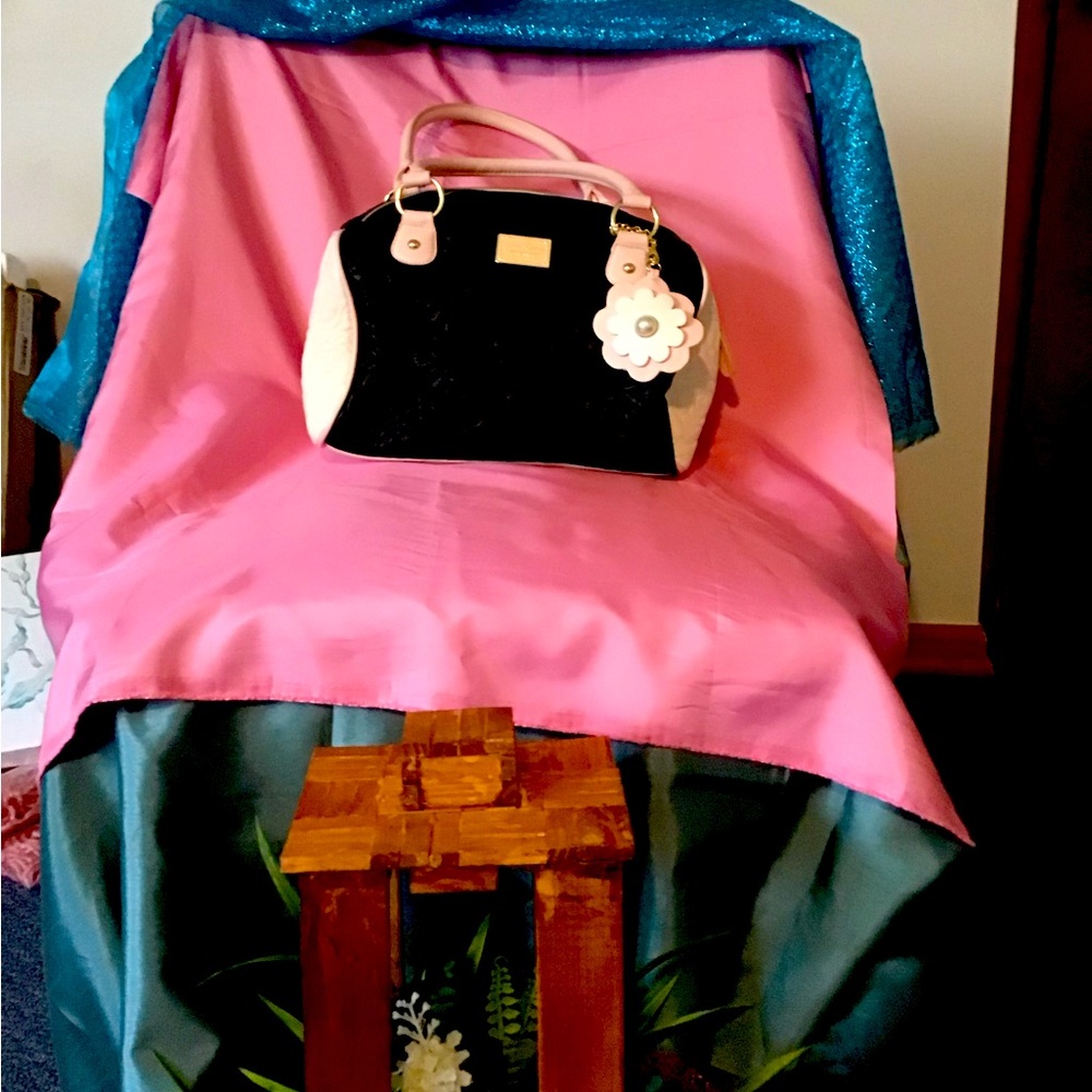 Black&White Betsey Johnson Handbag
